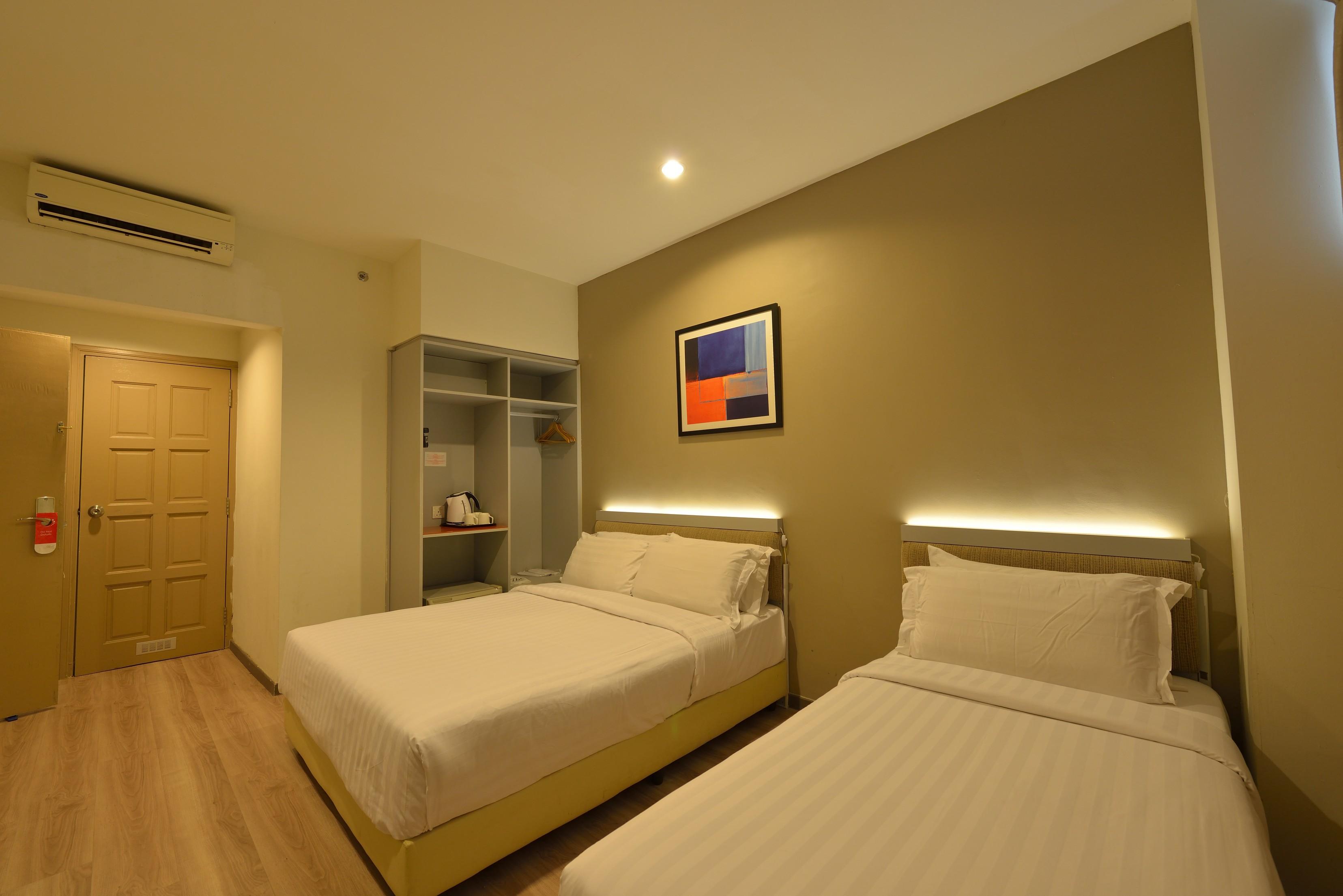 Abell Hotel Kuching Bagian luar foto