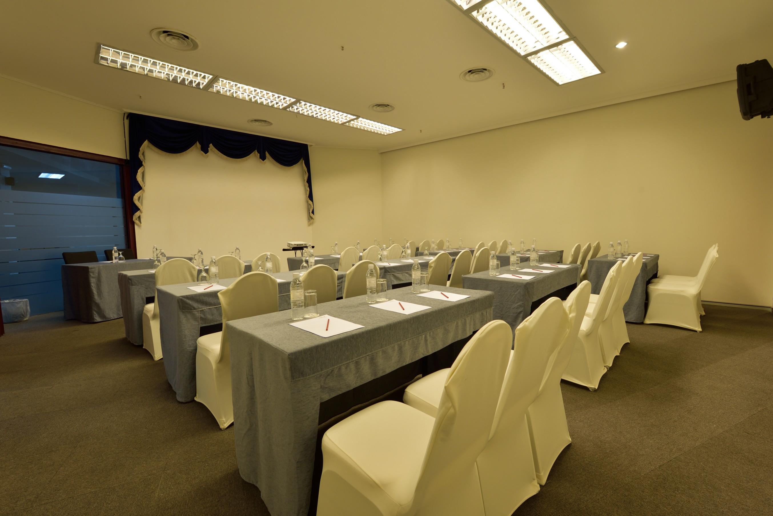 Abell Hotel Kuching Bagian luar foto