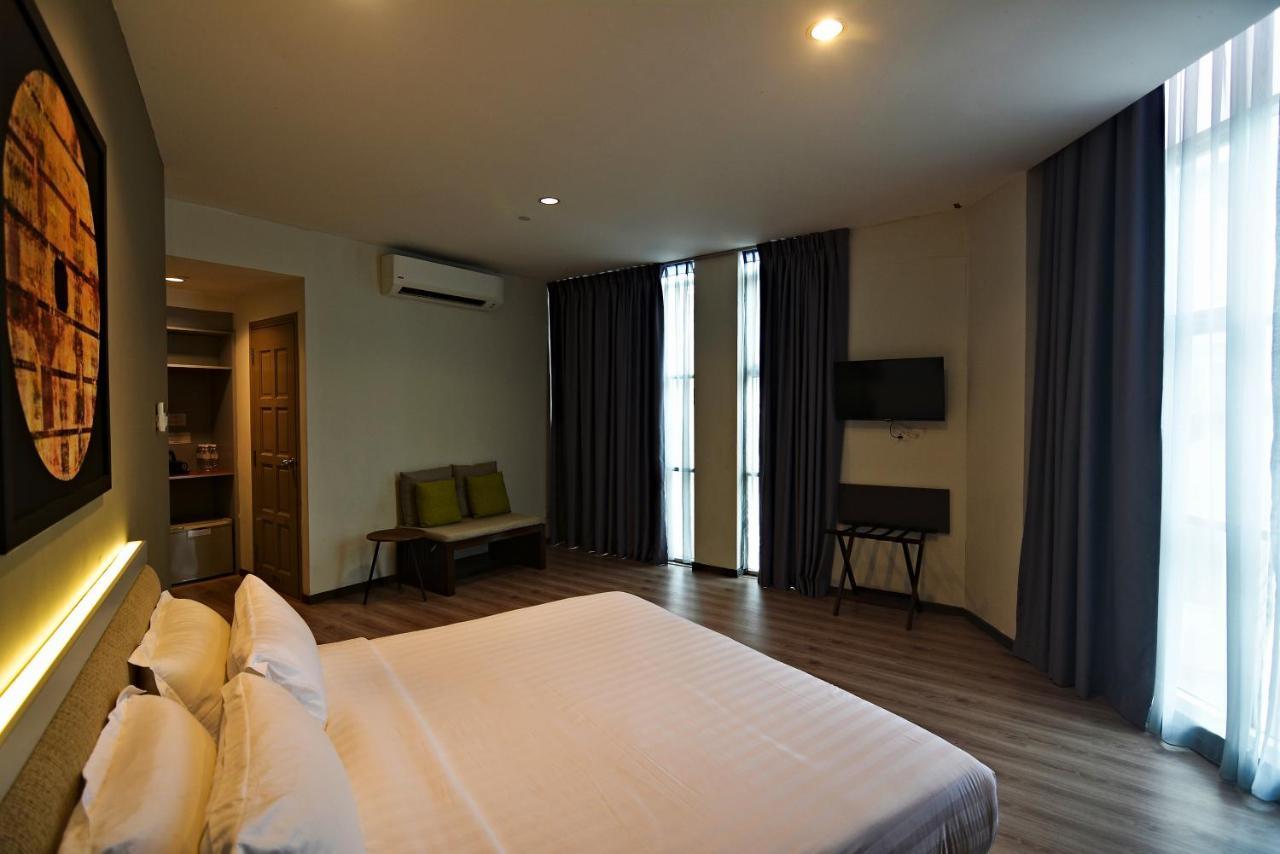 Abell Hotel Kuching Bagian luar foto